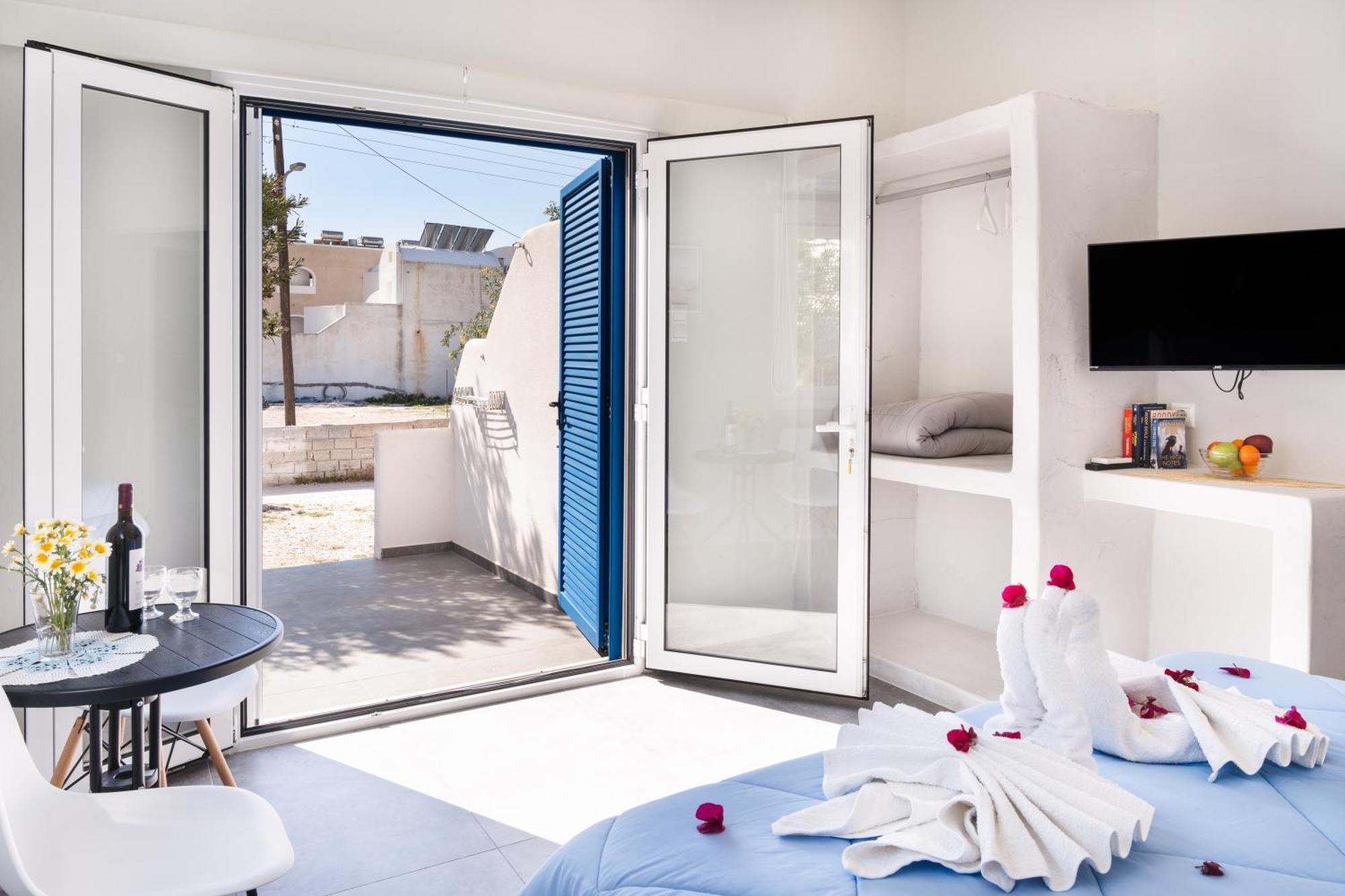 Aegean Blue Santorini Perissa Apartment Exterior photo